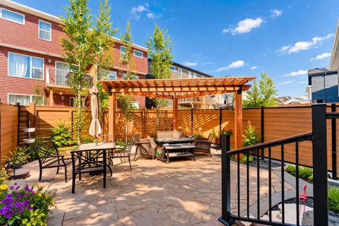 Tiny photo for 5 Sage Bluff Heights NW, Calgary, AB T3R 1W2 (MLS # A2298650)