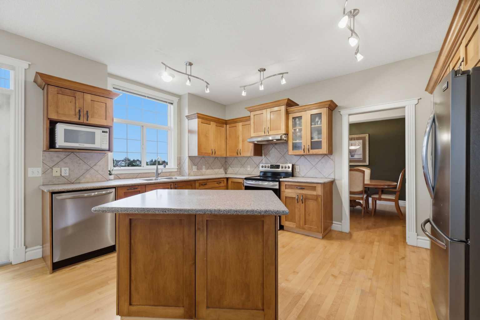 99 Arbour Butte Road NW