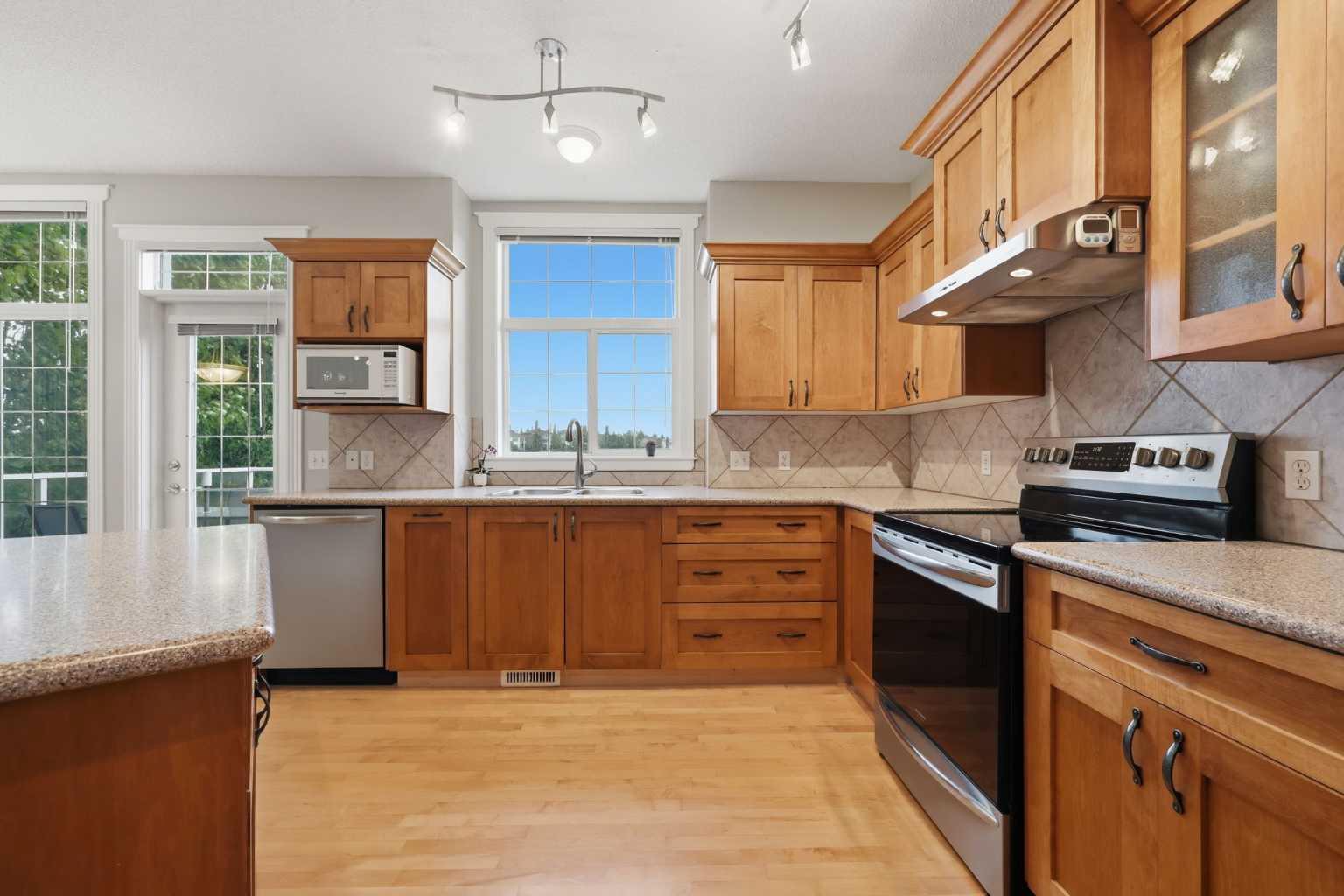 99 Arbour Butte Road NW