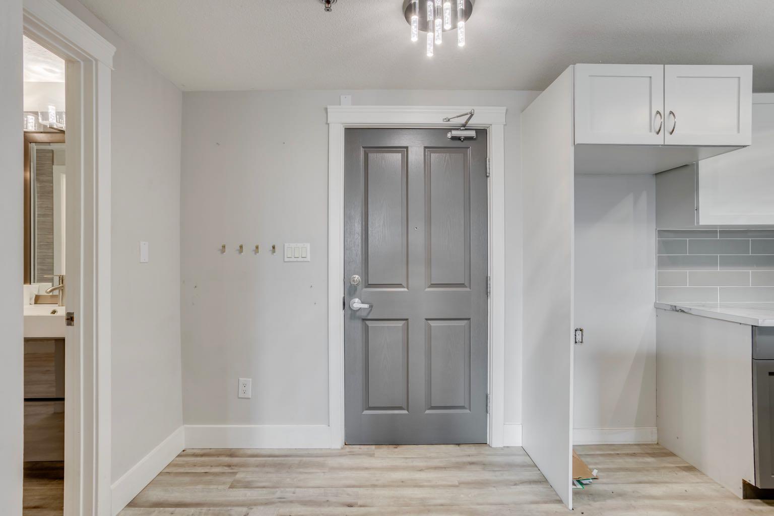 100 Denholm Gate 106