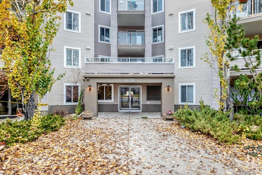 Photo of 4000 Somervale Court SW #106, Calgary, AB T2Y 4J3 (MLS # A2354827)