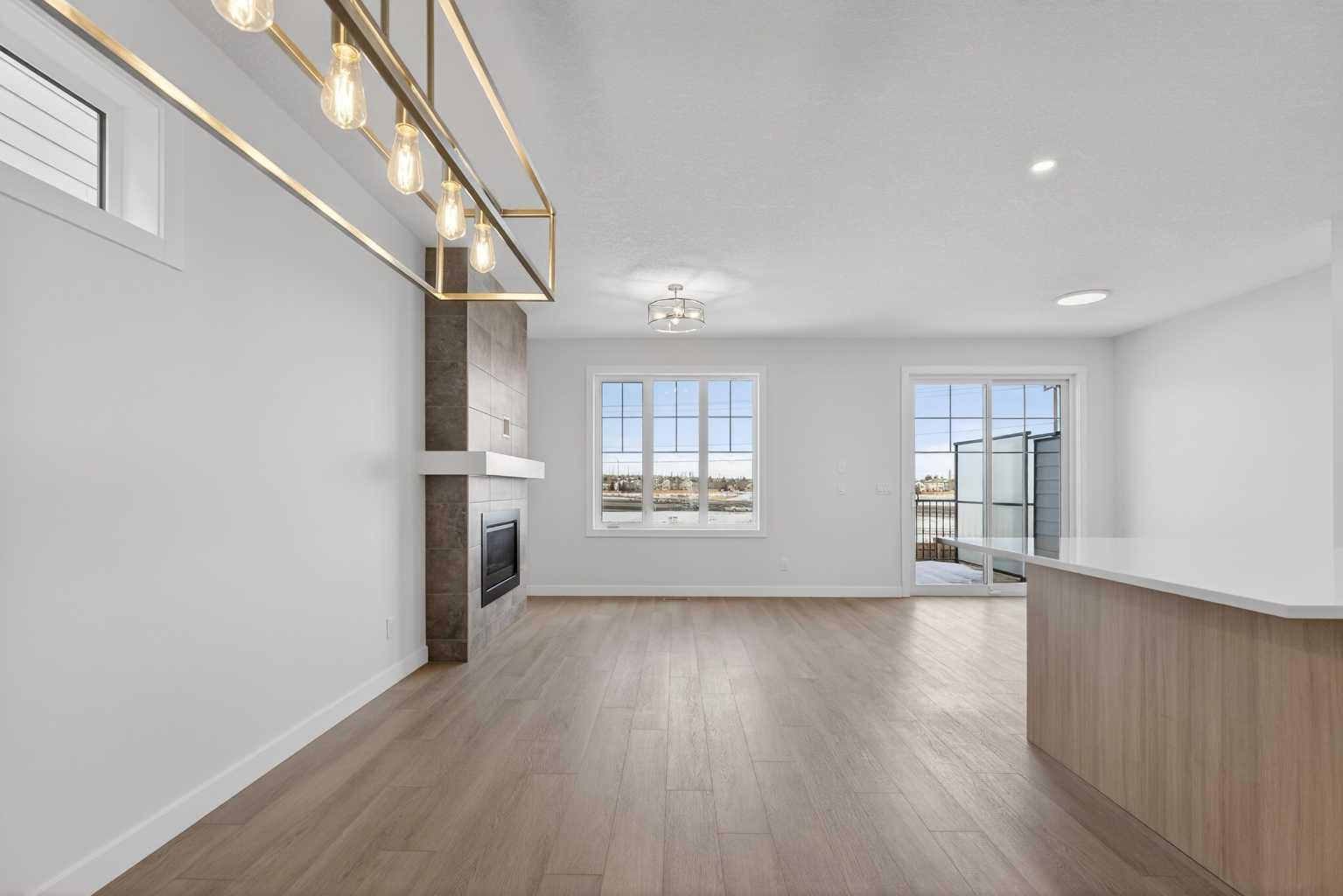 159 Greenwich Drive NW