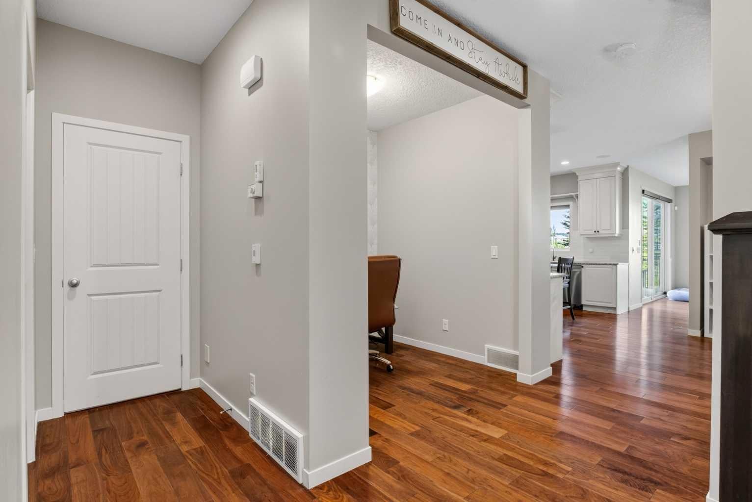 76 AUBURN GLEN Heights SE
