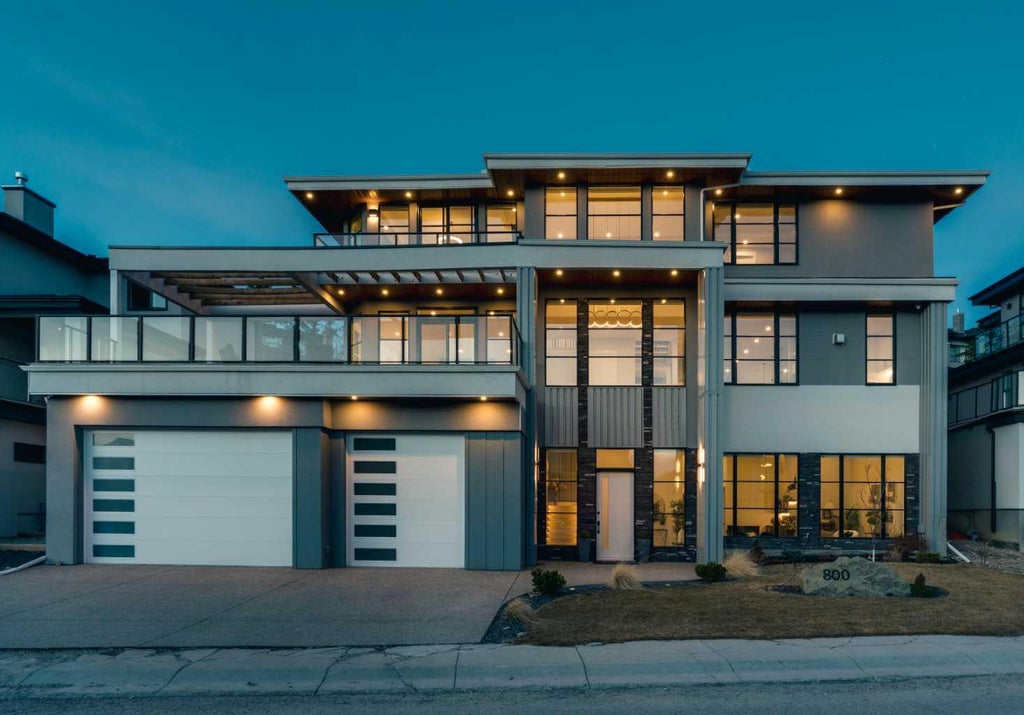 Photo of 800 Elkton Close SW, Calgary, AB T3H 1W6 (MLS # A2341812)