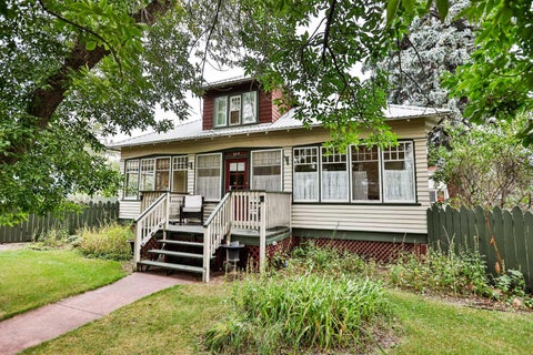 Photo of 522 1 Street S, Vulcan, AB T0L 2B0 (MLS # A2342536)