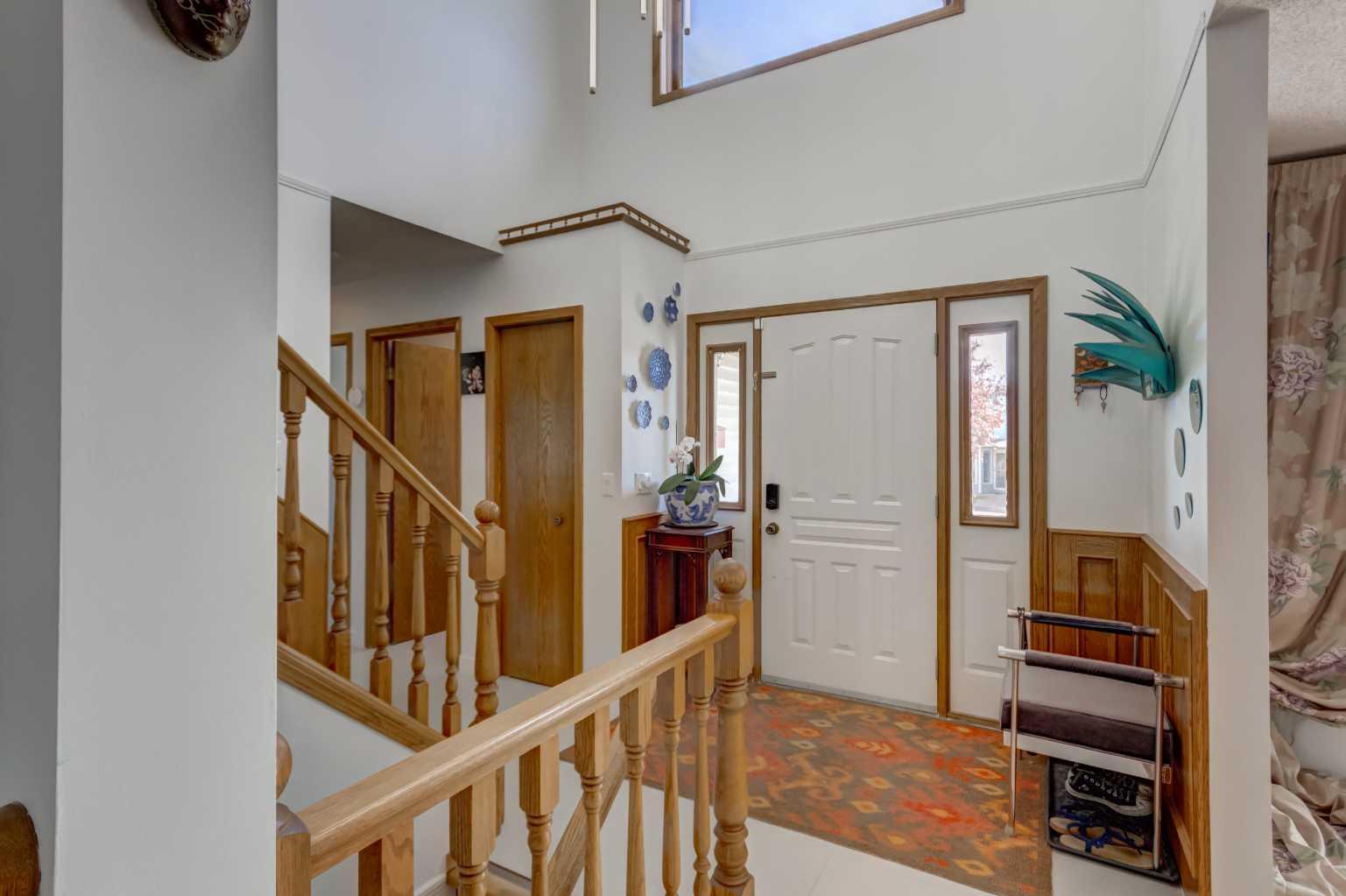 25 Deerfield Manor SE