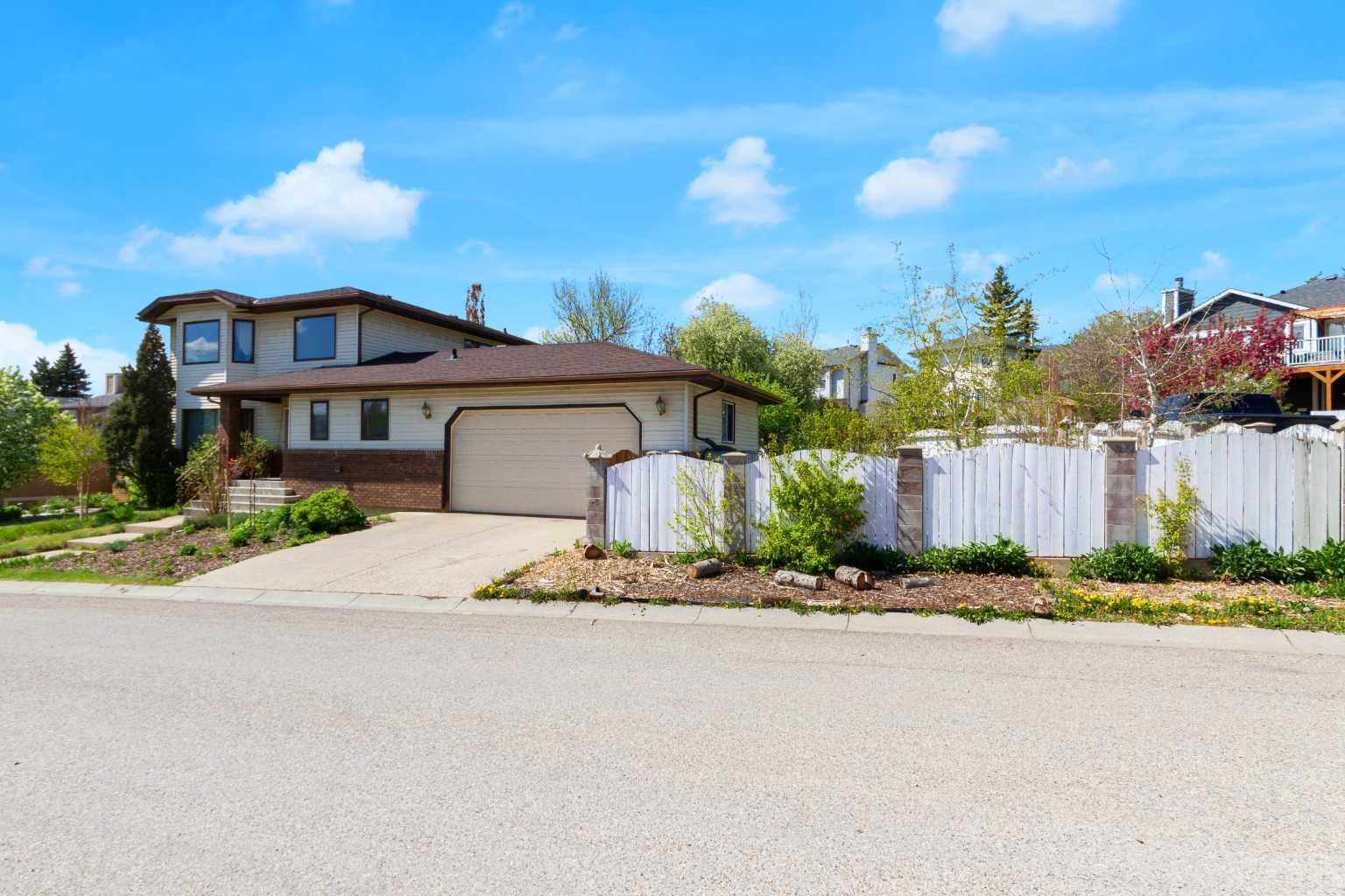 25 Deerfield Manor SE