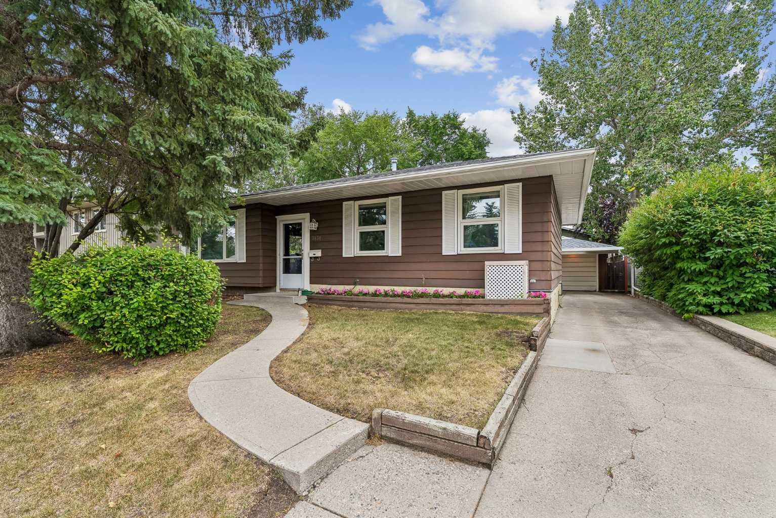 3131 Oakwood Drive SW