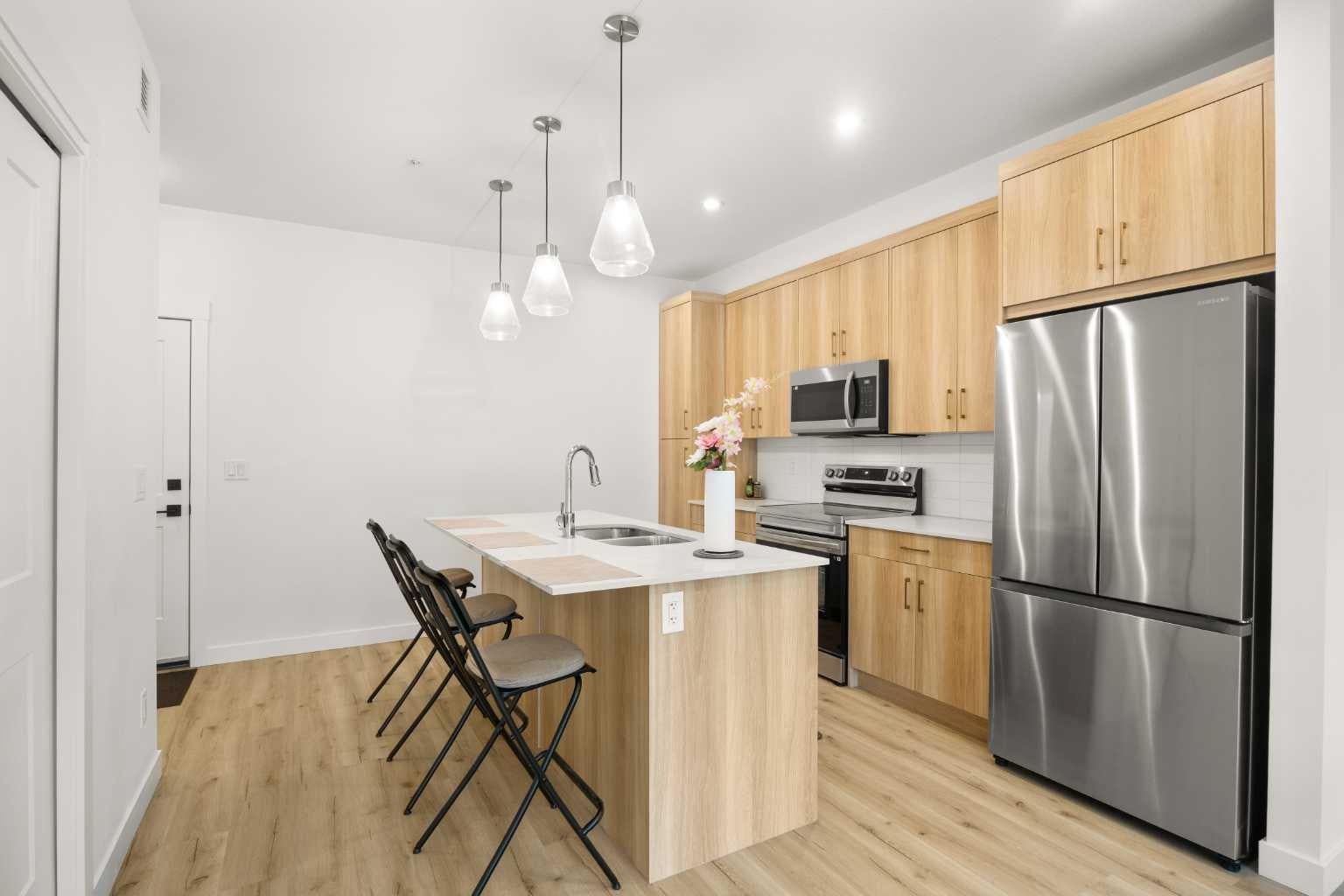 55 Lucas Way NW 2104