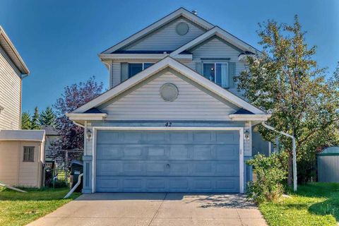 42 Somerside Place SW Calgary AB T2Y 3V3