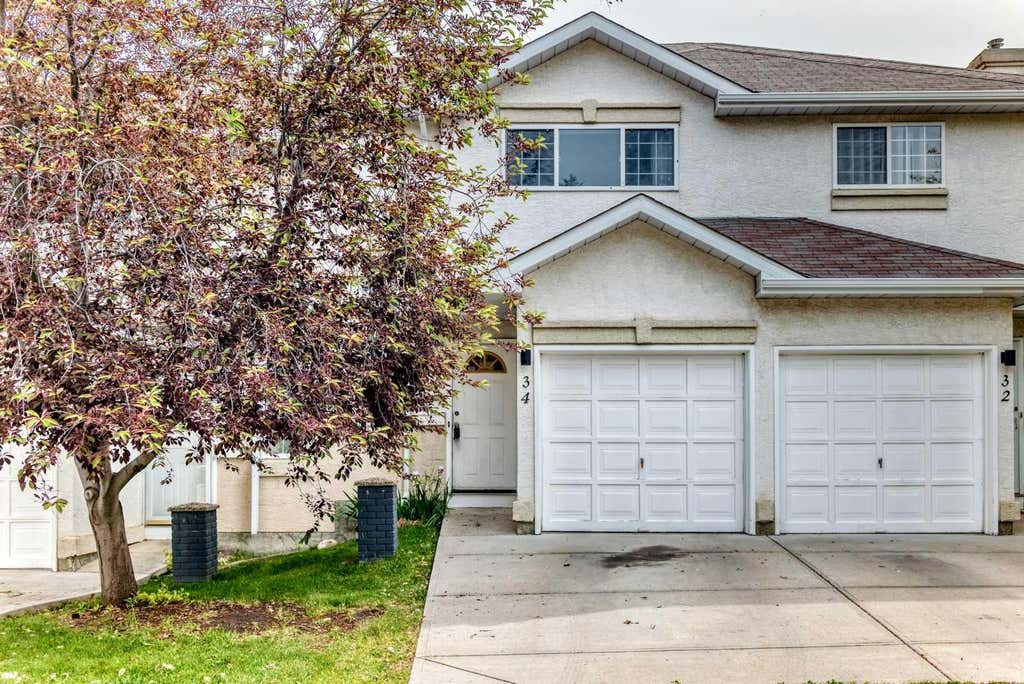 Photo of 34 Shawinigan Lane SW, Calgary, AB T2Y 2B5 (MLS # A2323550)
