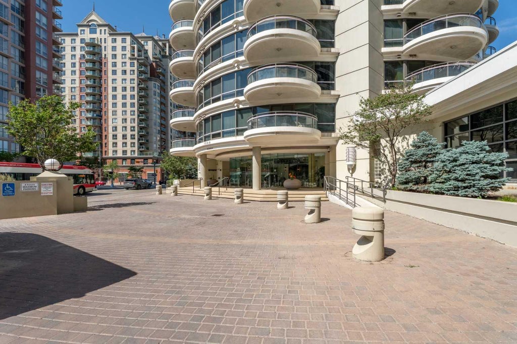 Photo of 1088 6 Avenue SW #804, Calgary, AB T2P 5N3 (MLS # A2328467)