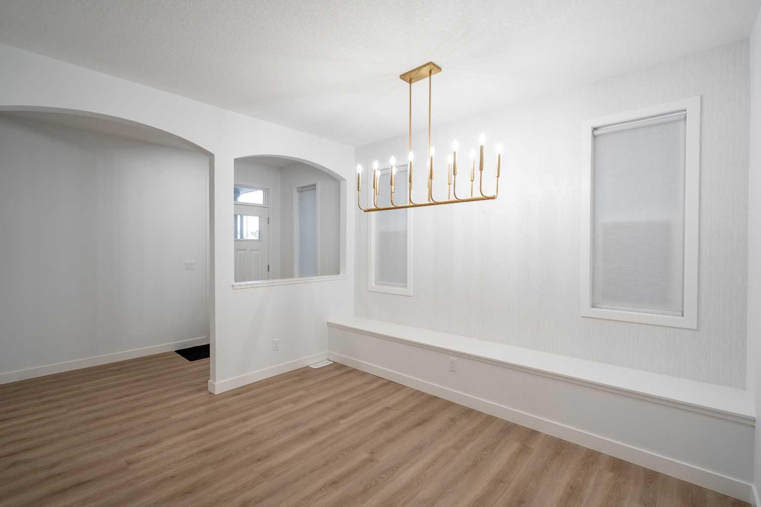 541 Savanna Drive NE