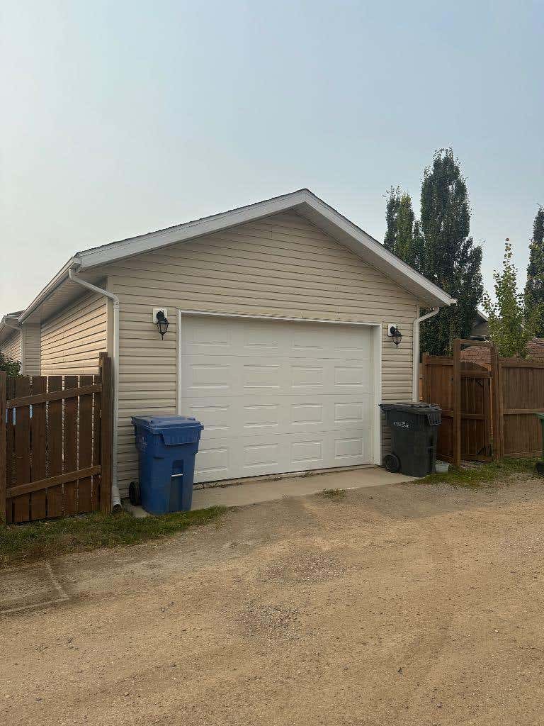 Photo of 616 Parkside Drive, Coaldale, AB T1M 0B9 (MLS # A2336507)