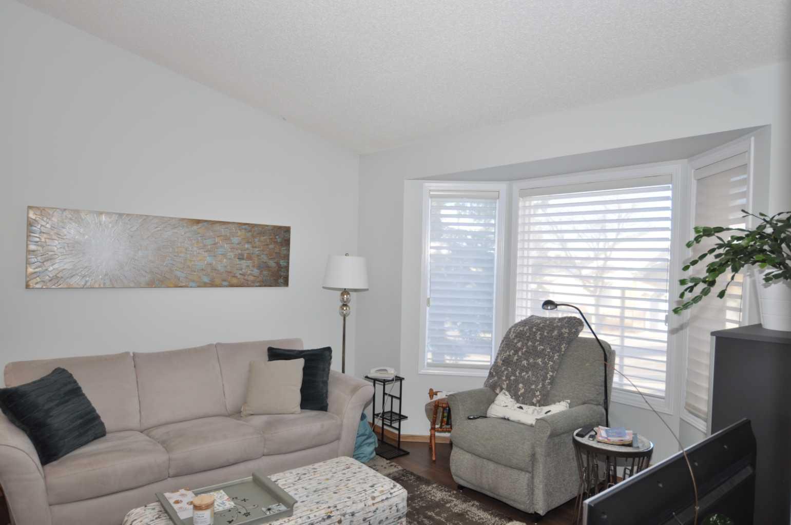 16 Edenwold Green NW