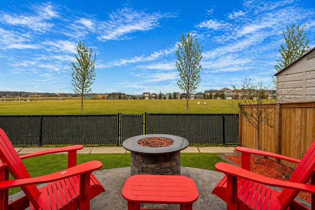 Photo of 201 Pantego Road NW, Calgary, AB T3K 0B8 (MLS # A2299691)