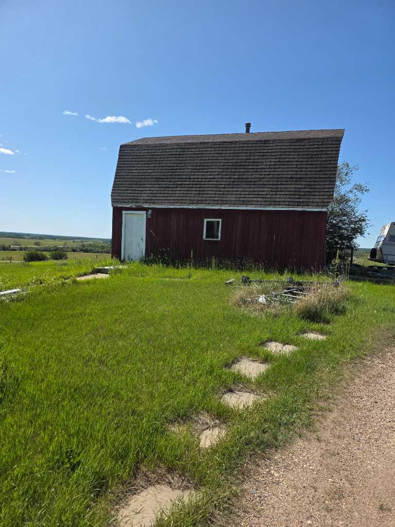 162 Range Road 76405