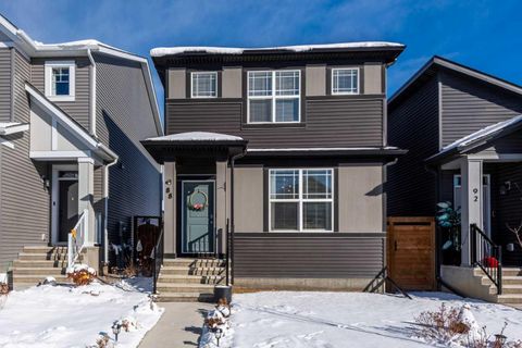88 Belmont Villas W Calgary AB T2X 4W4