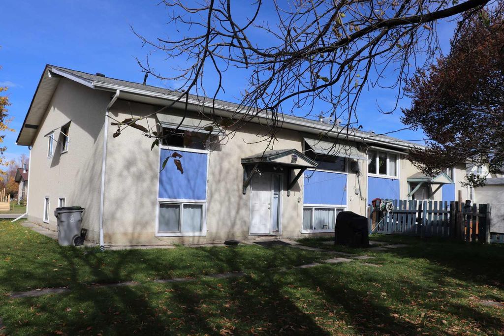 Photo of 5115-5117-5119-5121 5 Avenue, Edson, AB T7E 1V5 (MLS # A2264110)
