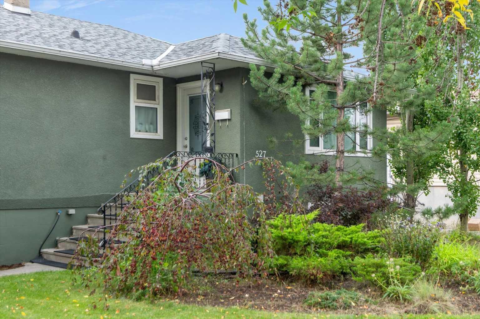 527 29 Street NW