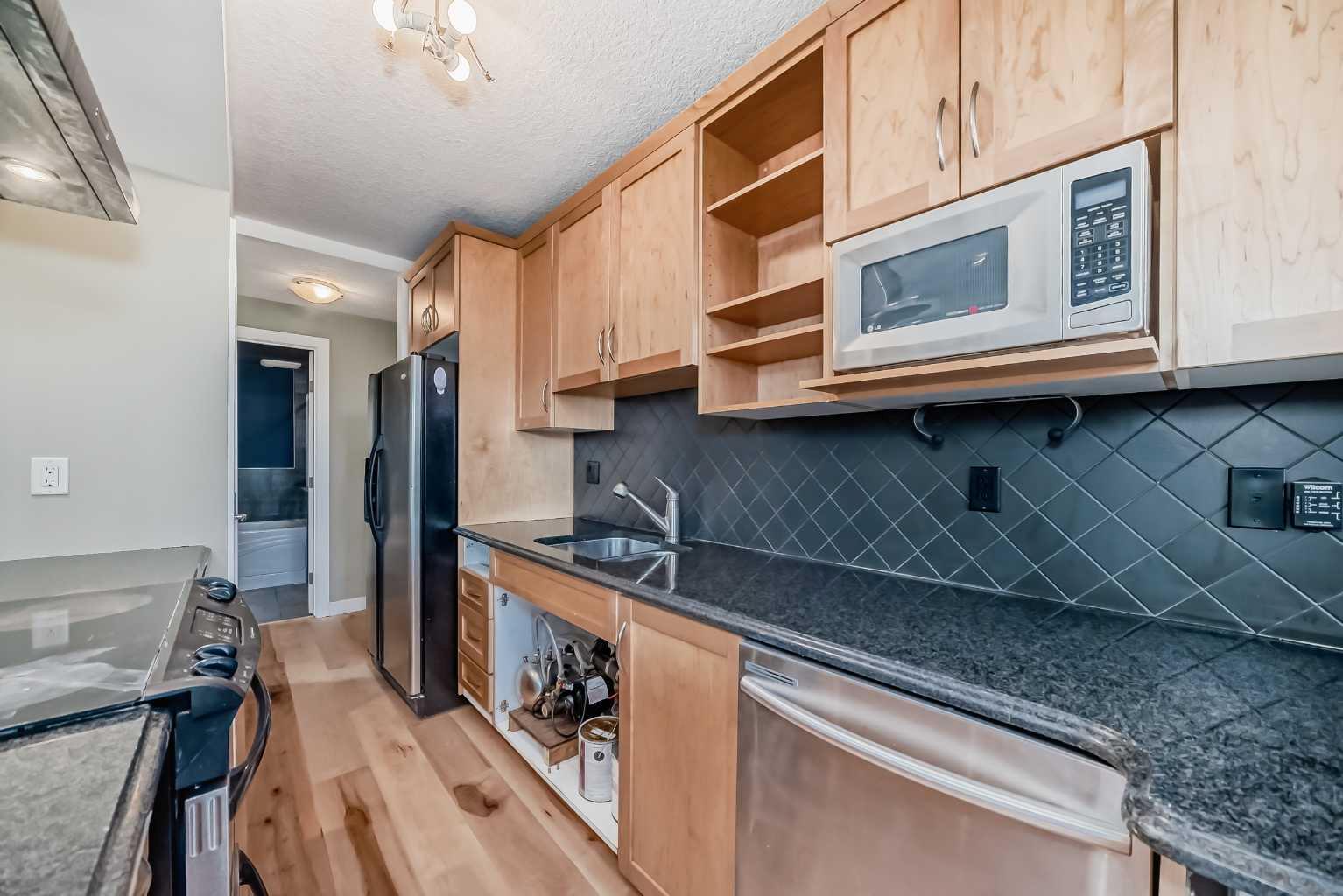 1225 15 Avenue SW 205