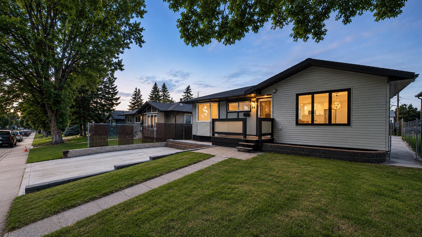 44 Fairview Crescent SE