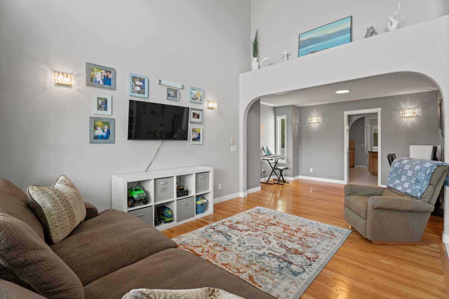 857 West Chesteremere Drive