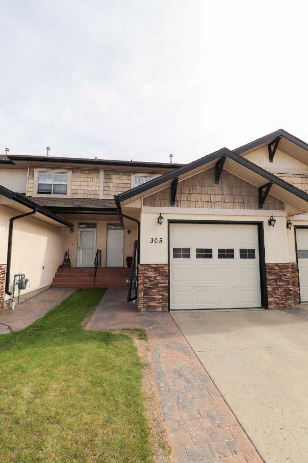 Photo of 305 Addington Drive, Red Deer, AB T4R 3H7 (MLS # A2324630)