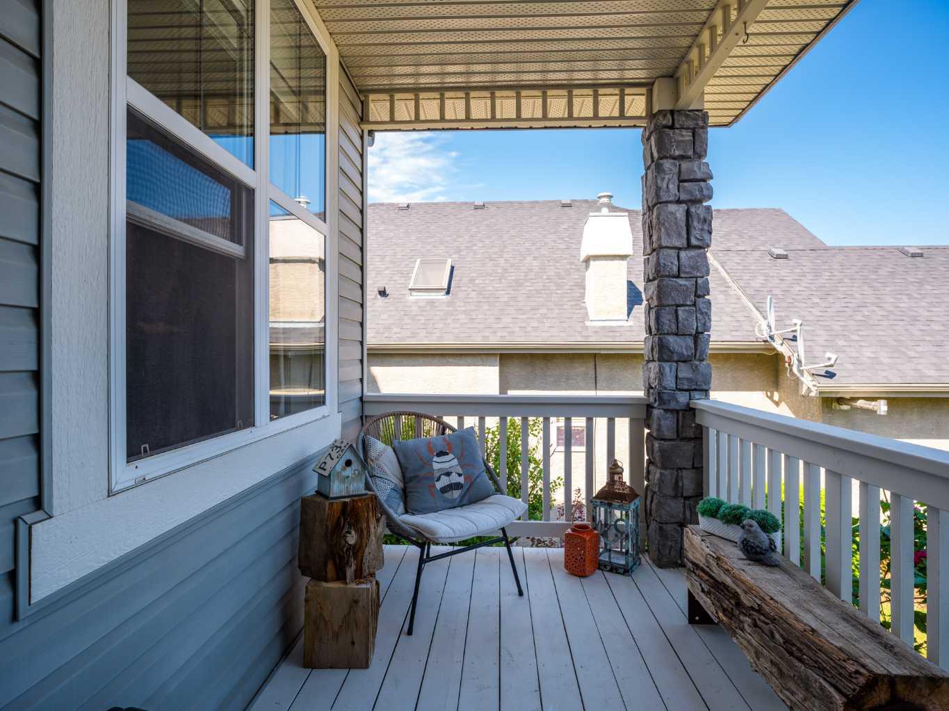 124 Valley Creek Crescent NW