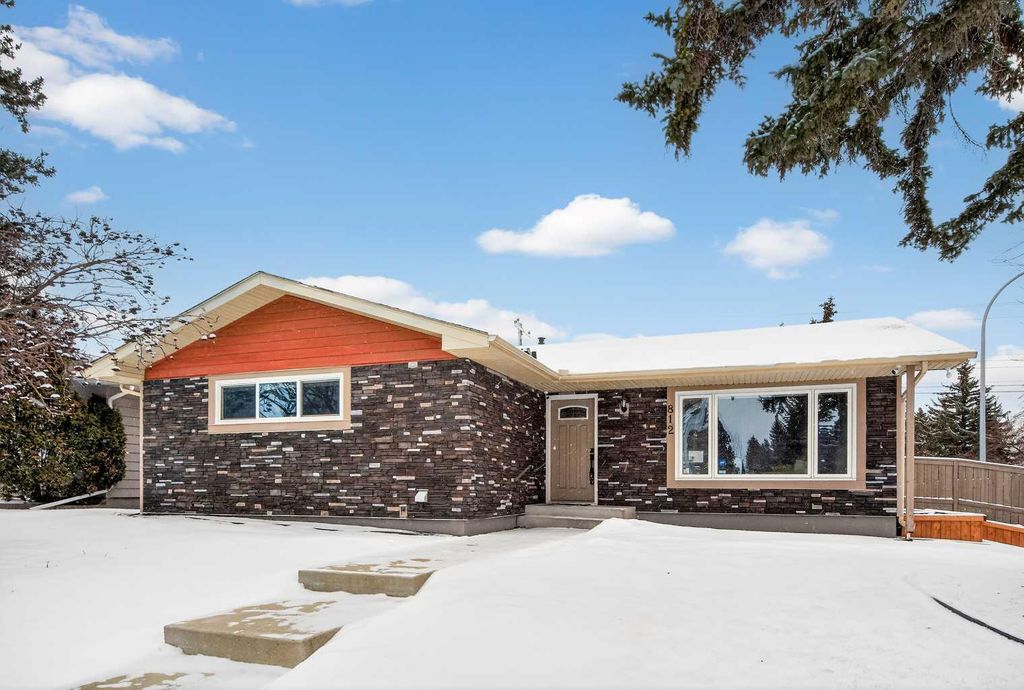 Photo of 812 Acadia Drive SE, Calgary, AB T2J 0C5 (MLS # A2291902)