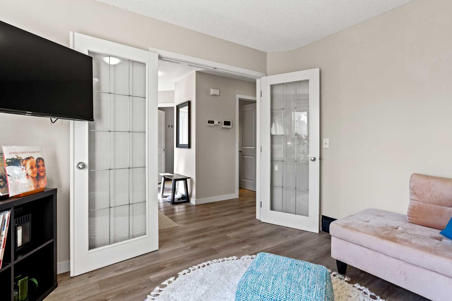 87 Elgin Drive SE