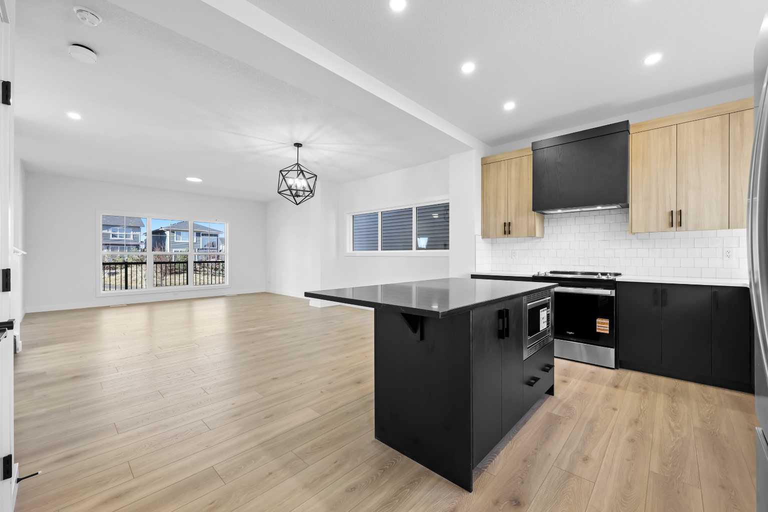 120 Mitchell Walk NW