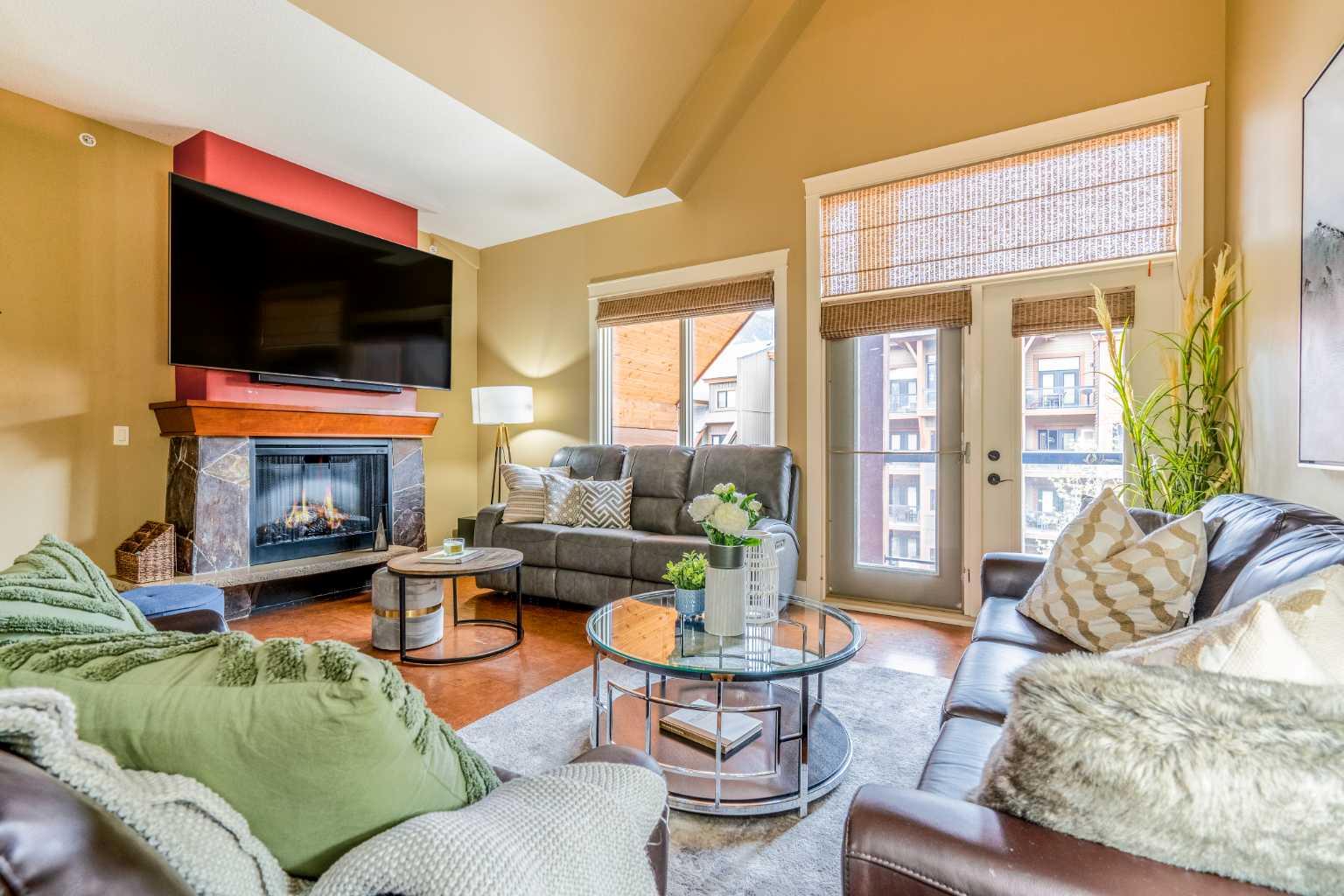 187 Kananaskis Way 406