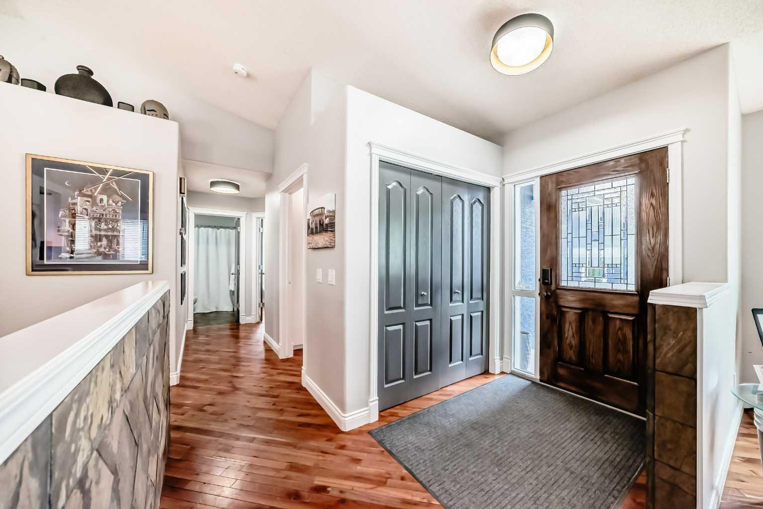 260 Westchester Way