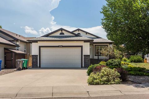 Photo of 334 Mt Sunburst Way W, Lethbridge, AB T1K 3J9 (MLS # A2327277)