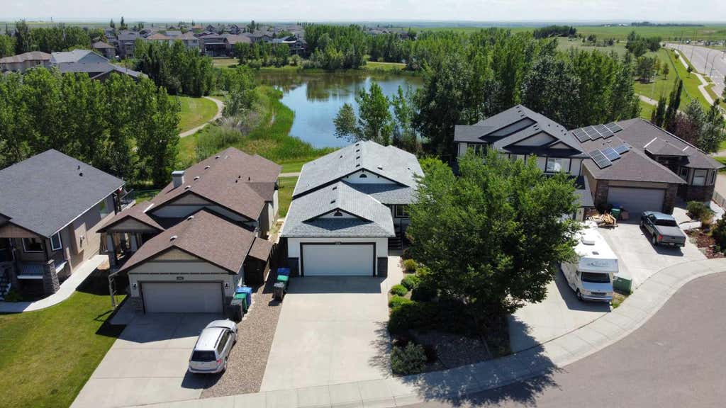Photo of 334 Mt Sunburst Way W, Lethbridge, AB T1K 3J9 (MLS # A2327277)