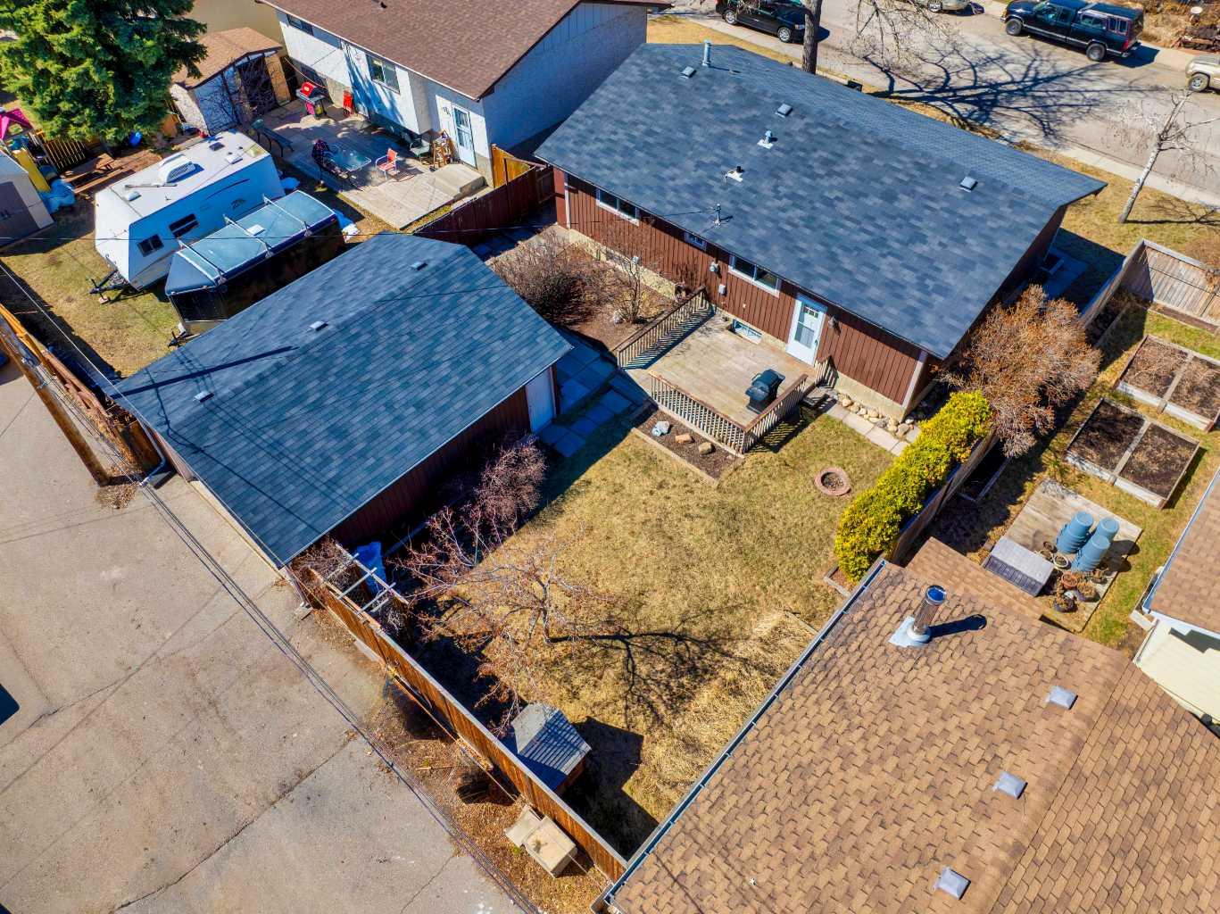 23 Queen Isabella Close SE