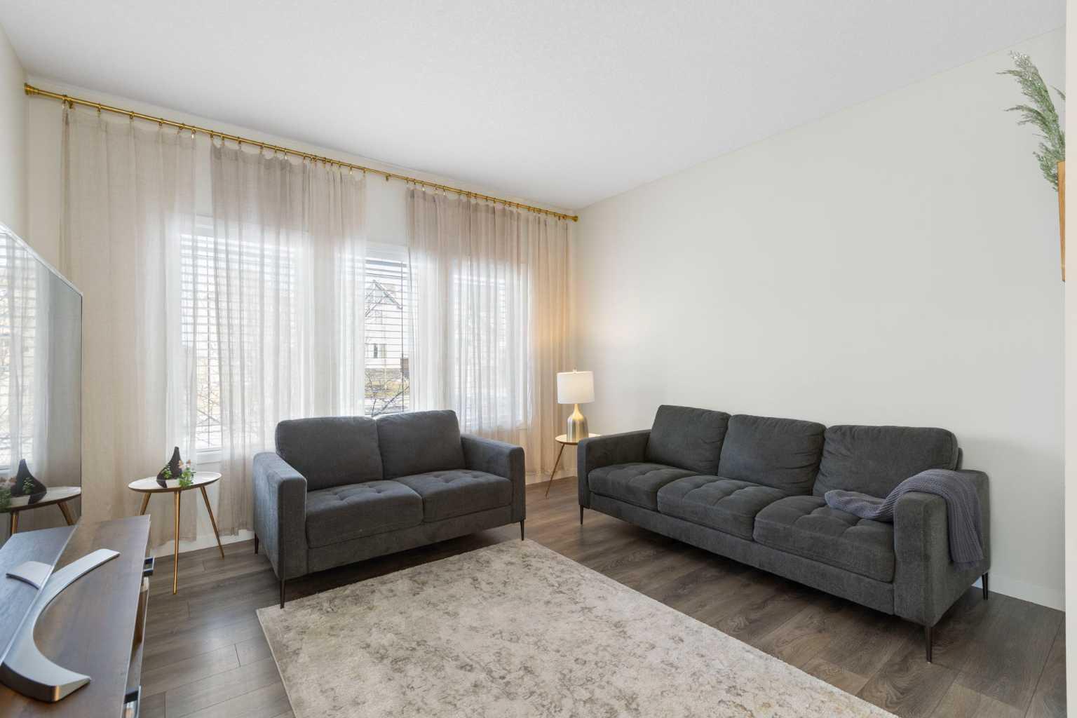 147 Marquis Green SE