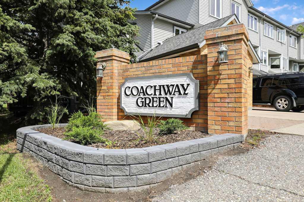 6 Coachway Green SW