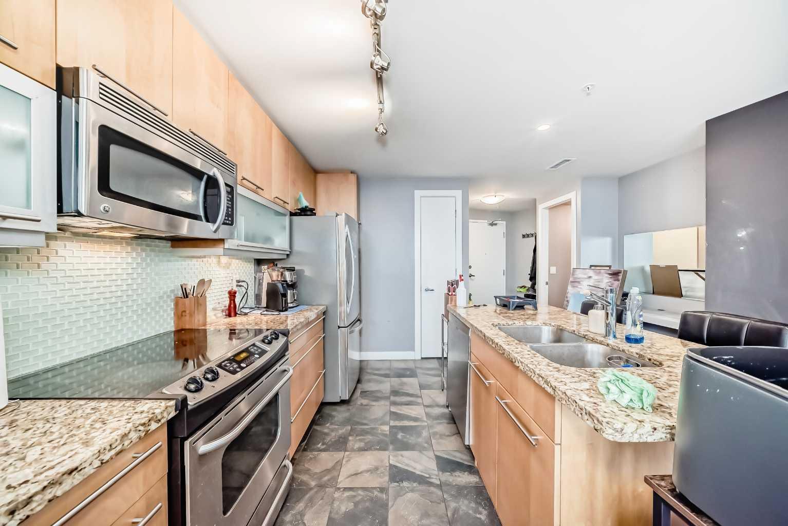 215 13 Avenue SW 1005