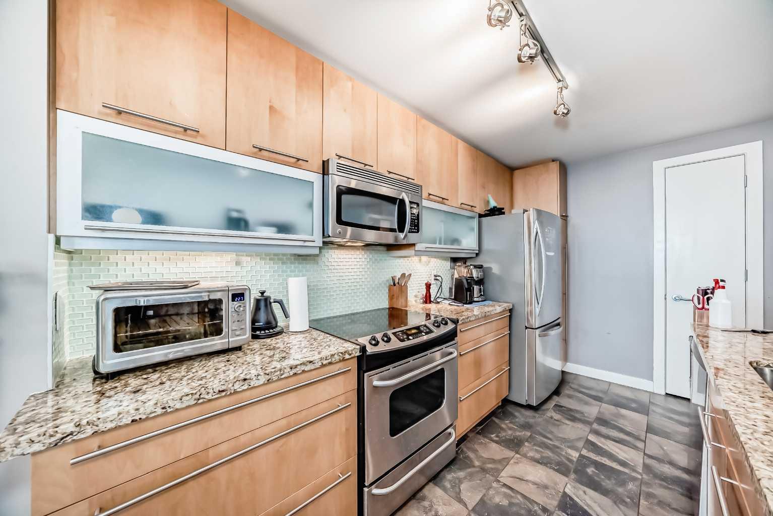 215 13 Avenue SW 1005