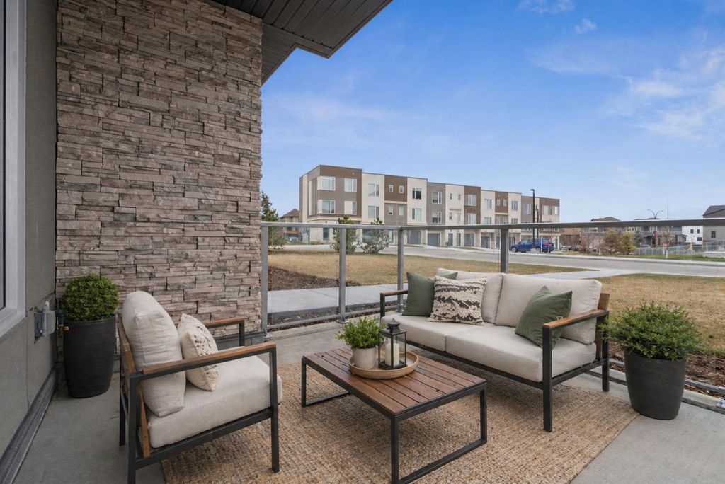 Photo of 655 Shawnee Square SW #103, Calgary, AB T2Y 1E3 (MLS # A2302514)