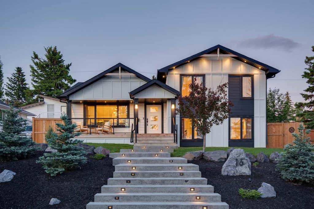 Photo of 16 Calandar Road NW, Calgary, AB T2L 0P6 (MLS # A2324060)