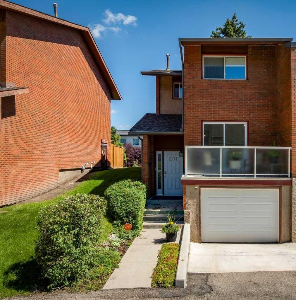 1305 Glenmore Trail SW 201