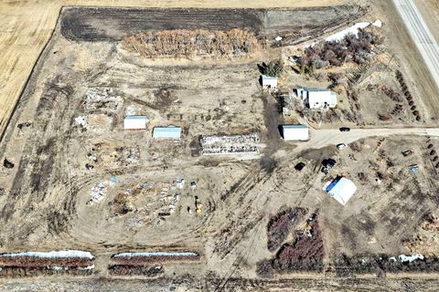 Photo of 30416 Highway 2 A, Carstairs, AB T0M 0N0 (MLS # A2300625)