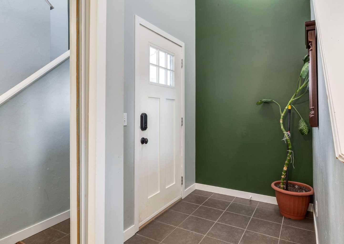 37 Cimarron Meadows Bay