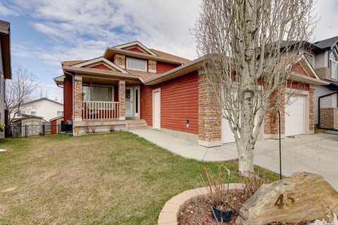 Photo of 45 Thornfield Close SE, Airdrie, AB T4A 2K7 (MLS # A2293289)