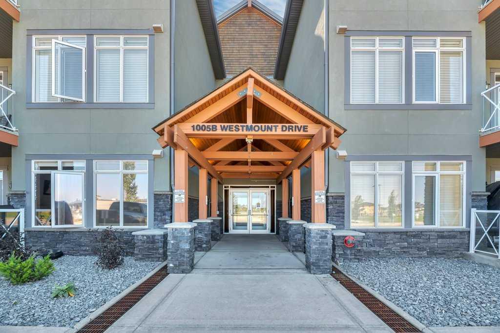 1005B Westmount Drive 102