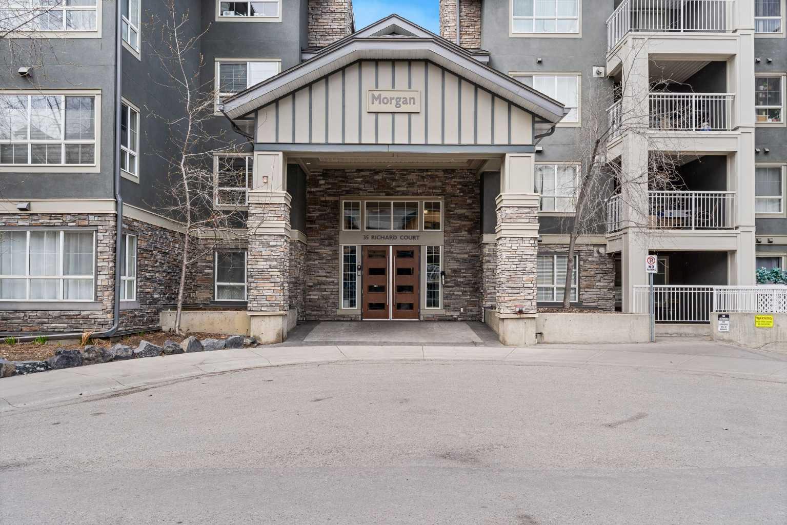 35 Richard Court SW 113