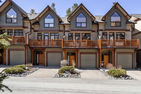 137 Wapiti Close 14 Canmore AB T1W 3B2